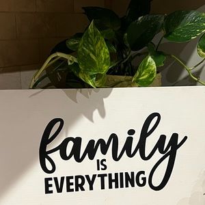 Meet your Posher, Nelia